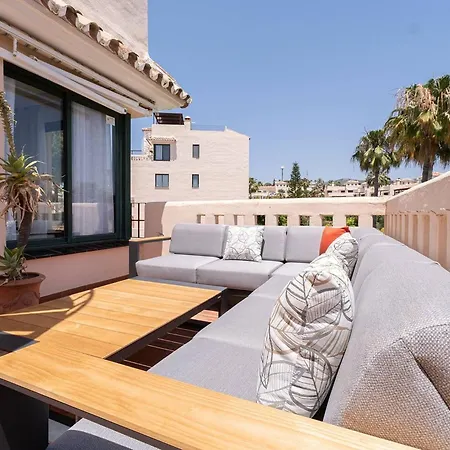 Santa Maria Elviria Golf Penthouse With Large Private Terrace And Sea Views -029 דירה