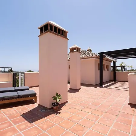 דירה Santa Maria Elviria Golf Penthouse With Large Private Terrace And Sea Views -029 מארבלה